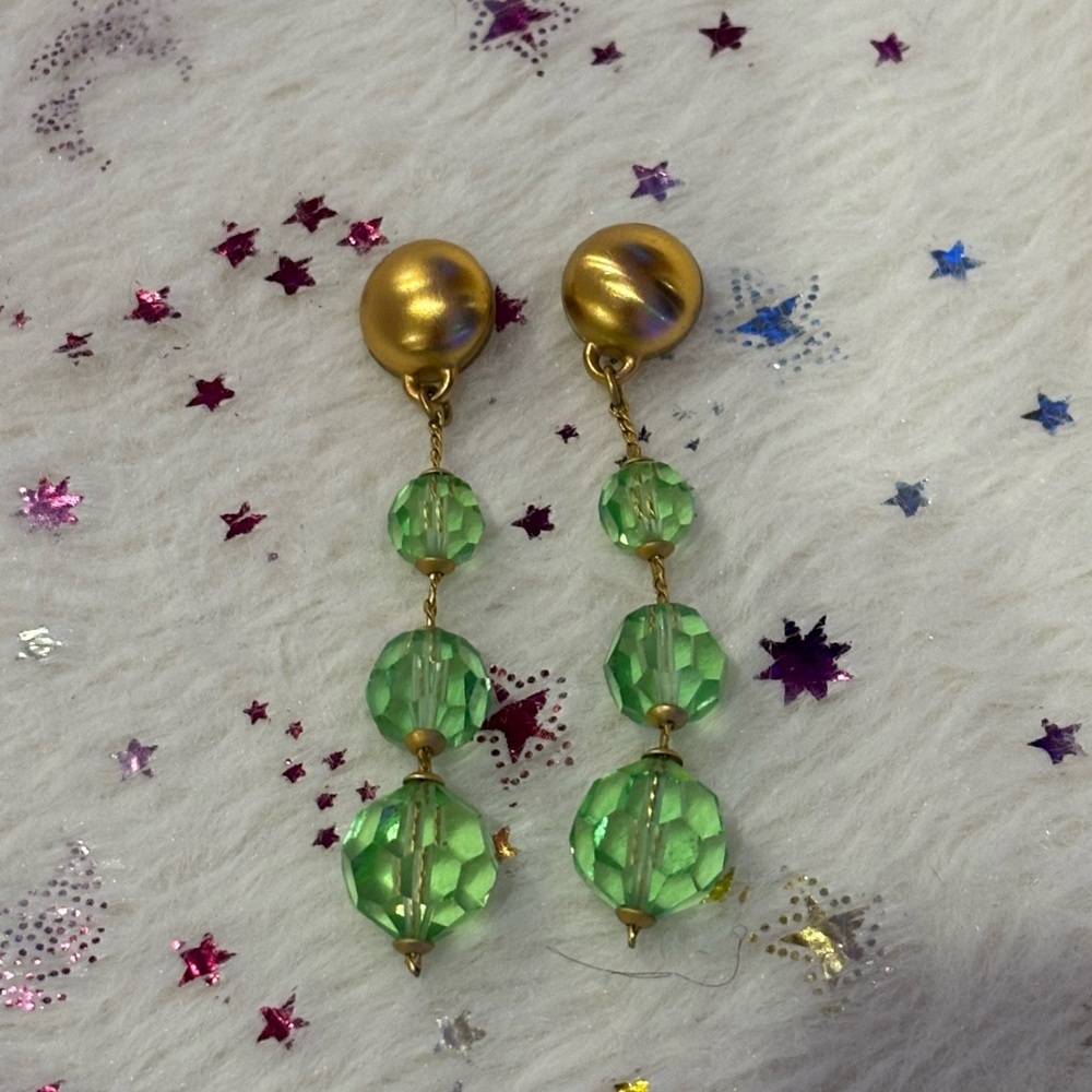 Elegant Vintage Green and Gold Drop Earrings - Picture 5 of 6